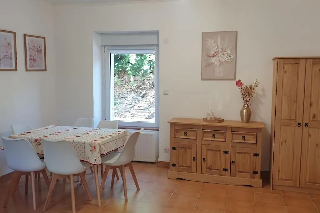 La Maison Fleurie Жослен