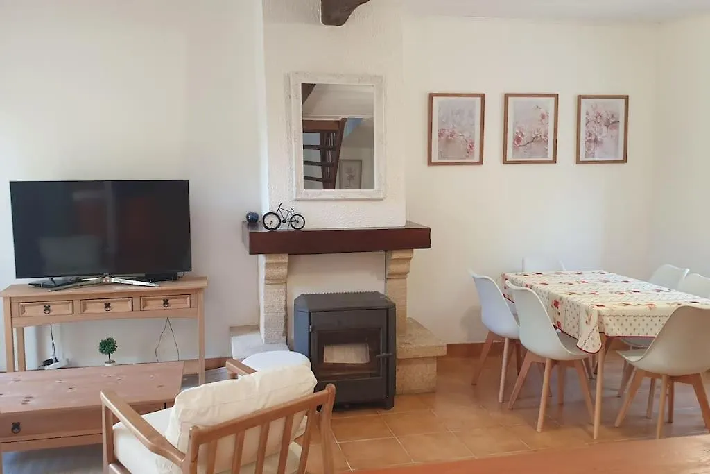 La Maison Fleurie Жослен Франция