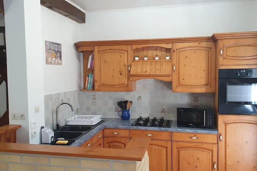 La Maison Fleurie Жослен 0*,  Франция