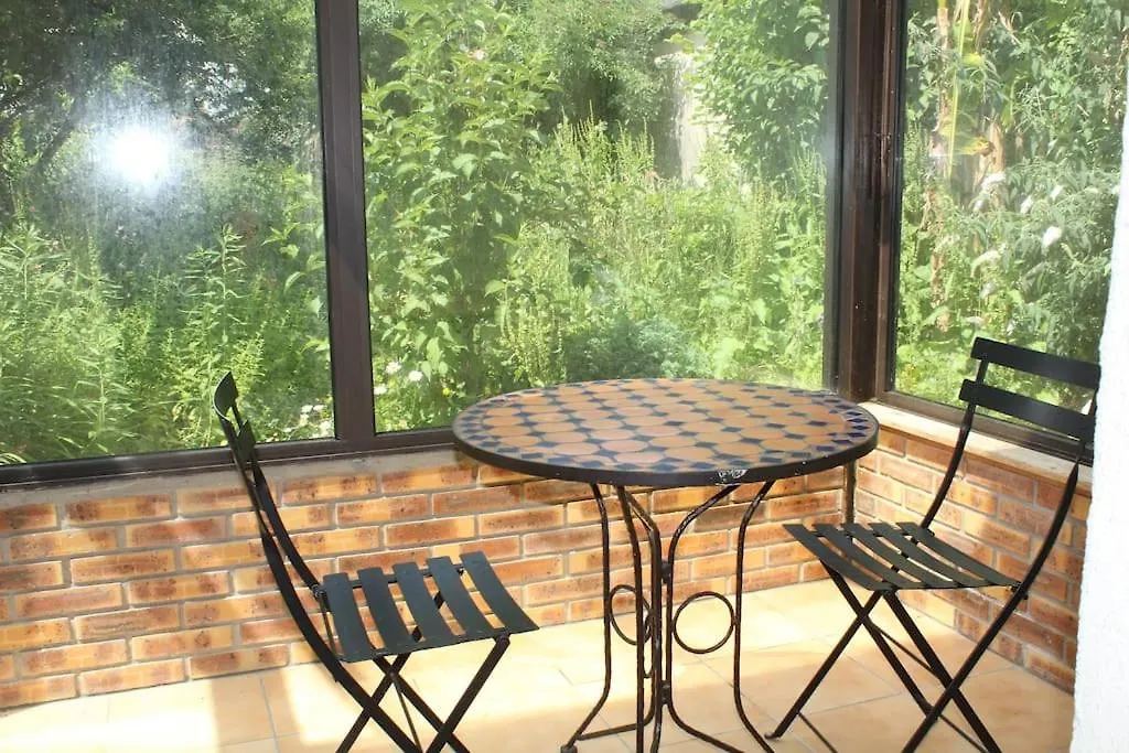 La Maison Fleurie Жослен Дом отдыха
